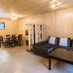 Galushko Inn *